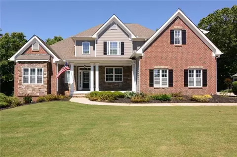 8220 Sagewood Dr, Gainesville, GA 30506