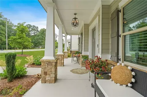 Exterior - 2326 Britt St, Grayson, GA 30017 photo 5 of 7