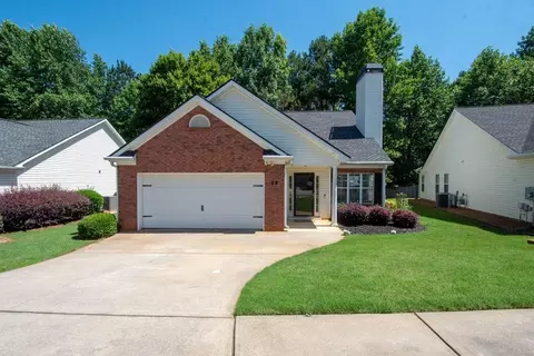 29 Riva Ridge Ln, Newnan, GA 30263