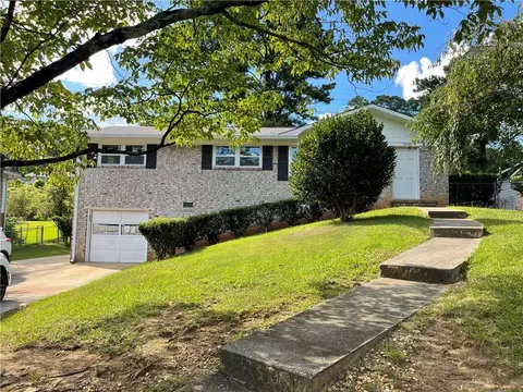 2910 Marlin Dr, Atlanta, GA 30341