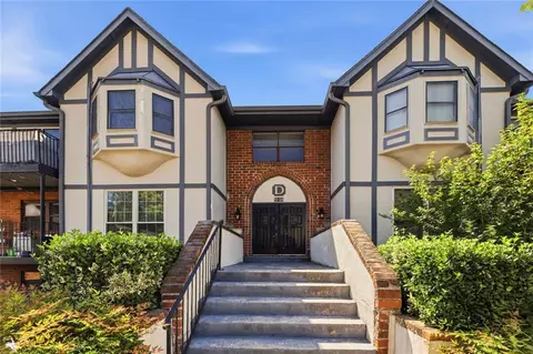 6851 Roswell Rd #D-15, Sandy Springs, GA 30328