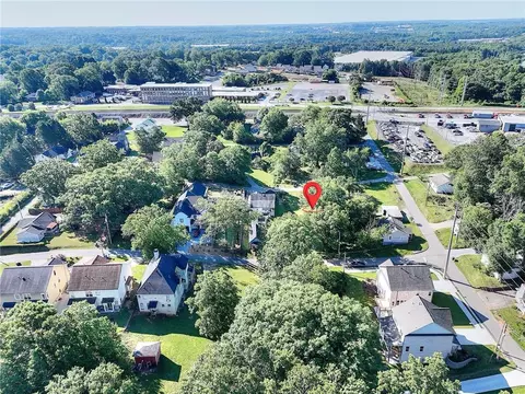 669 Jackson St, Buford, GA 30518 photo 4