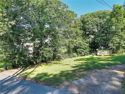 669 Jackson St, Buford, GA 30518 photo 3