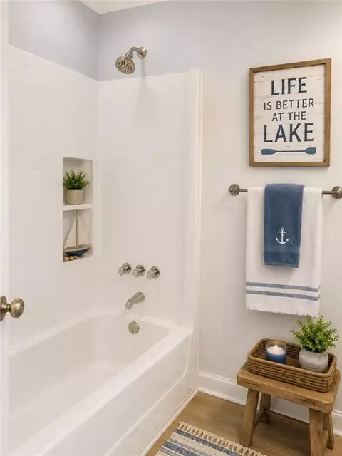 Bath - 1102 Pine Tree Dr #1102, Buford, GA 30518 photo 6 of 8