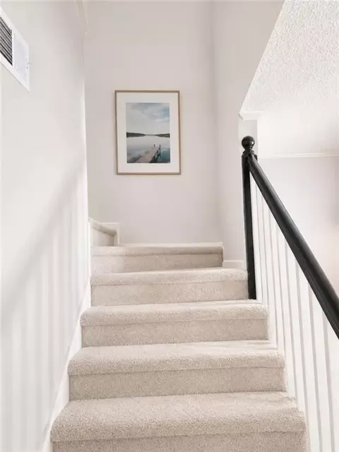 Entry Way - 1102 Pine Tree Dr #1102, Buford, GA 30518 photo 4 of 10