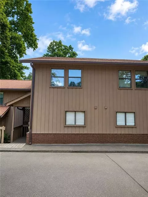1102 Pine Tree Dr #1102, Buford, GA 30518