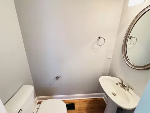 Bath - 1713 Townside Dr, Bishop, GA 30621 photo 5 of 5