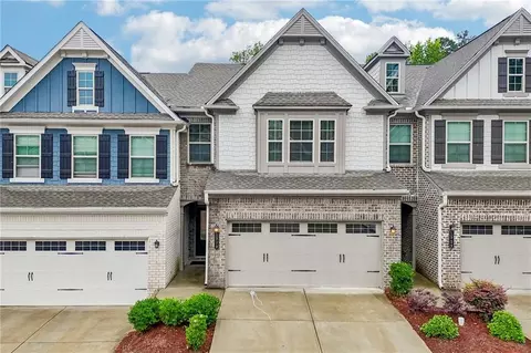 1939 Lanier Harbor Pt, Buford, GA 30518
