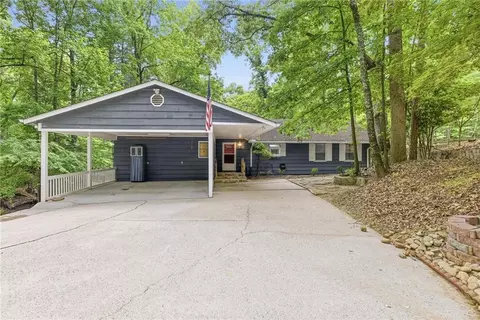 7755 Kings Point Dr, Cumming, GA 30041