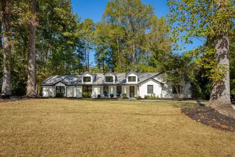 5885 Match Pt, Peachtree Corners, GA 30092