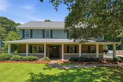 2305 Brafton Ct NW, Acworth, GA 30101
