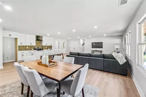 Dining - 2811 Eunice Holcomb Cir, Dacula, GA 30019 photo 1 of 2