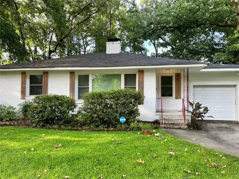 307 Cherokee Dr, Warner Robins, GA 31093
