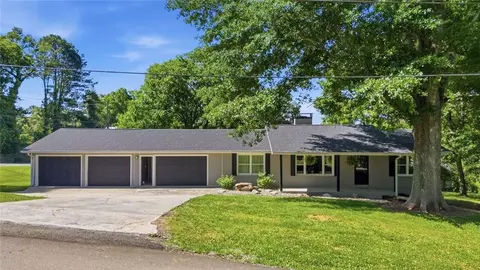 115 Dixie Ln, Ball Ground, GA 30107