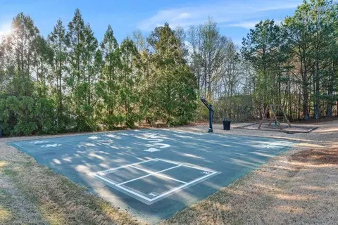 Exterior - 135 Splinter Ct, Suwanee, GA 30024 photo 10 of 11
