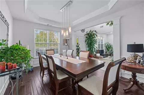 Dining - 135 Splinter Ct, Suwanee, GA 30024 photo 2 of 3
