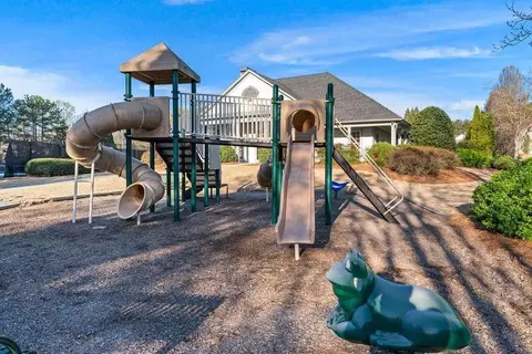 Exterior - 135 Splinter Ct, Suwanee, GA 30024 photo 11 of 11