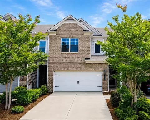 11661 Davenport Ln, Alpharetta, GA 30005