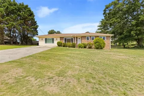 2140 Rockdale Dr, Conyers, GA 30012