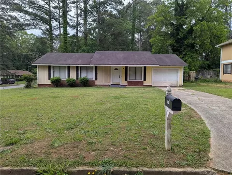 8998 Hurst Ct, Jonesboro, GA 30238