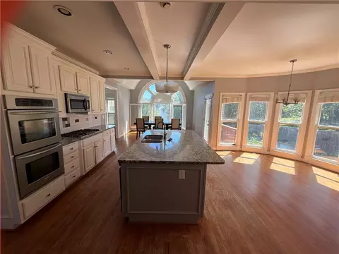 674 Masters Dr, Stone Mountain, GA 30087