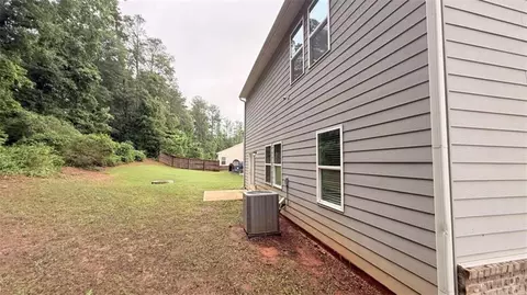 240 Randette Drs, Covington, GA 30016 photo 10