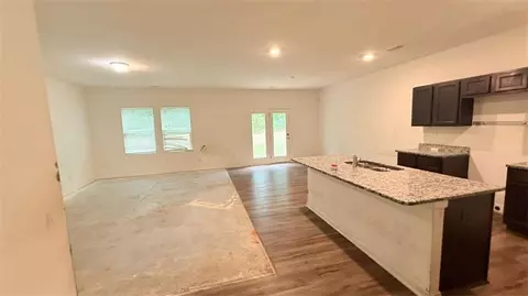 240 Randette Drs, Covington, GA 30016 photo 3