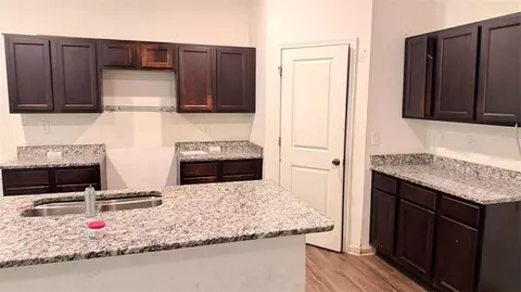 240 Randette Drs, Covington, GA 30016 photo 4