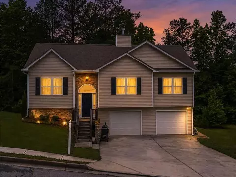 103 Woodside Ct, Temple, GA 30179