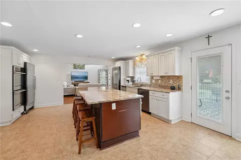Kitchen - 378 Clyde Ct, Mcdonough, GA 30252 photo 5 of 10
