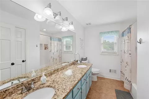 Bath - 378 Clyde Ct, Mcdonough, GA 30252 photo 1 of 7