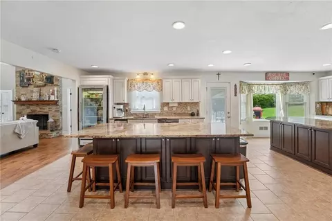Kitchen - 378 Clyde Ct, Mcdonough, GA 30252 photo 4 of 10