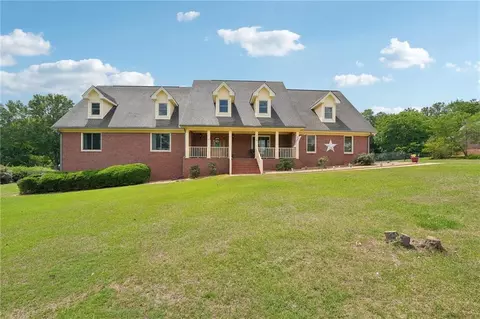 378 Clyde Ct, Mcdonough, GA 30252