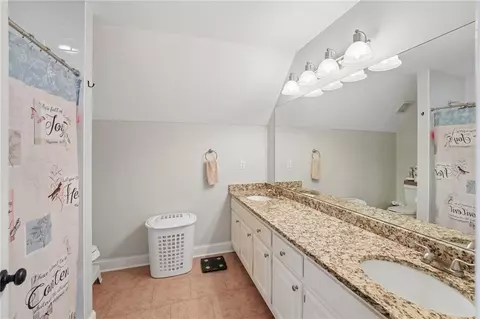 Bath - 378 Clyde Ct, Mcdonough, GA 30252 photo 6 of 7