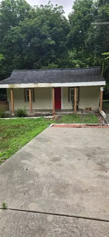 6556 Bowden St, Lithia Springs, GA 30122