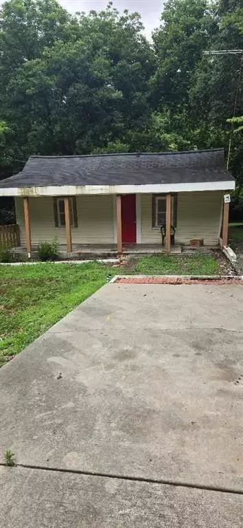 6556 Bowden St, Lithia Springs, GA 30122