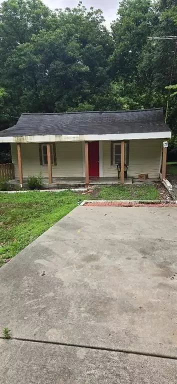 6556 Bowden St, Lithia Springs, GA 30122