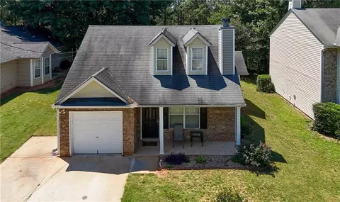 7126 Ravenwood Ln, Lithonia, GA 30038