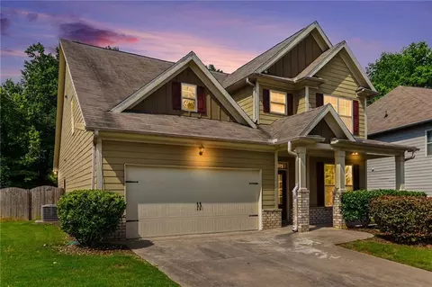 5985 Carruth Lake Dr, Cumming, GA 30028