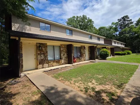 31 Adamson Dr, Cedartown, GA 30125