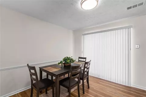 Dining - 1832 Mcdonough Rd, Hampton, GA 30228 photo 1 of 3