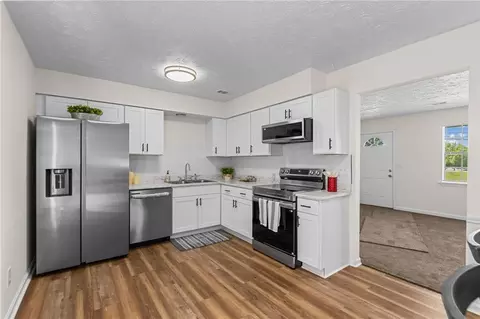 Kitchen - 1832 Mcdonough Rd, Hampton, GA 30228 photo 1 of 3