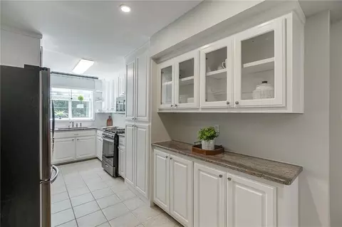 Kitchen - 3173 Parkridge Cres, Chamblee, GA 30341 photo 1 of 2