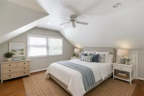 Bedroom - 3173 Parkridge Cres, Chamblee, GA 30341 photo 3 of 3