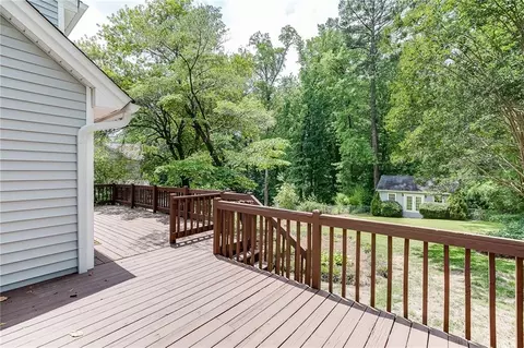 Exterior - 3173 Parkridge Cres, Chamblee, GA 30341 photo 2 of 2