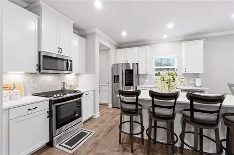 Kitchen - 168 Brookstone Park E, Acworth, GA 30101 photo 2 of 5