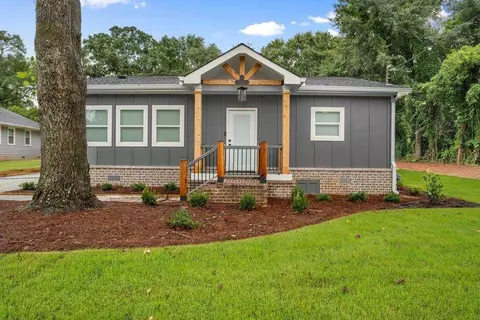209 Bryan St, Mcdonough, GA 30253