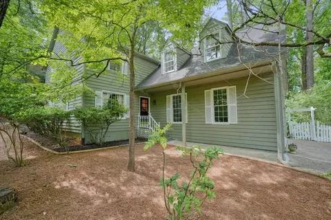 2205 Six Branches Dr, Roswell, GA 30076
