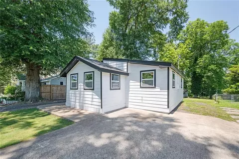 4690 Fowler St, Acworth, GA 30101