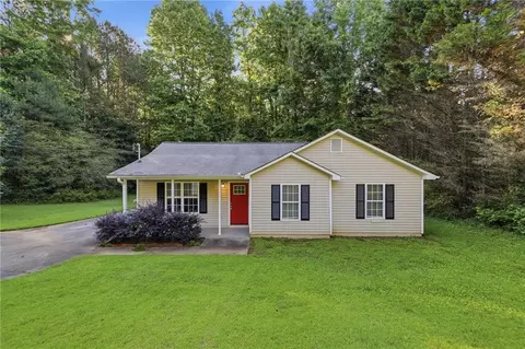 572 Southern Trace Dr, Rockmart, GA 30153